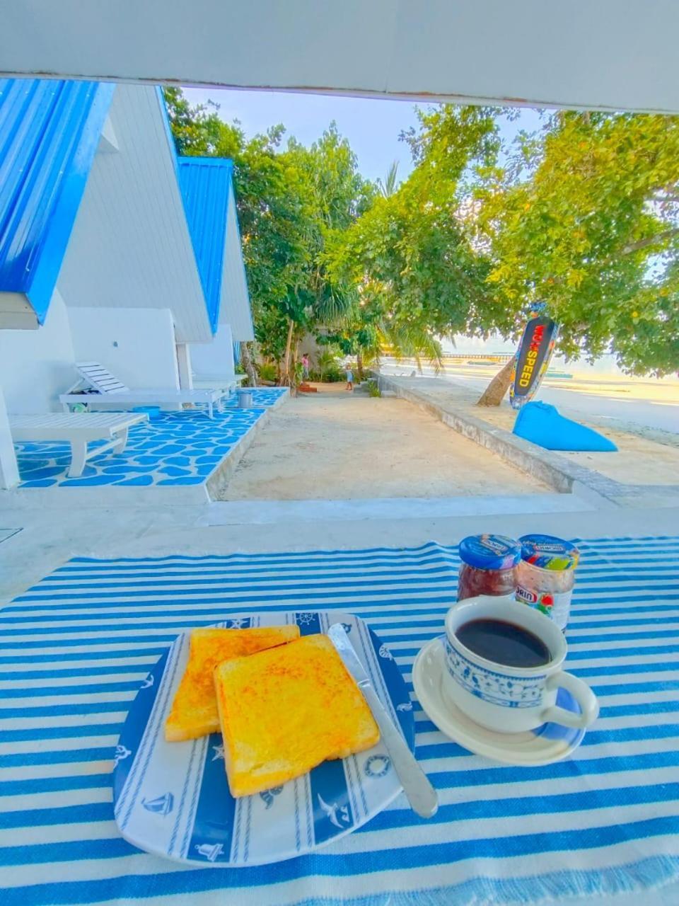 Tria Maria Cottage Ngurbloat Kültér fotó